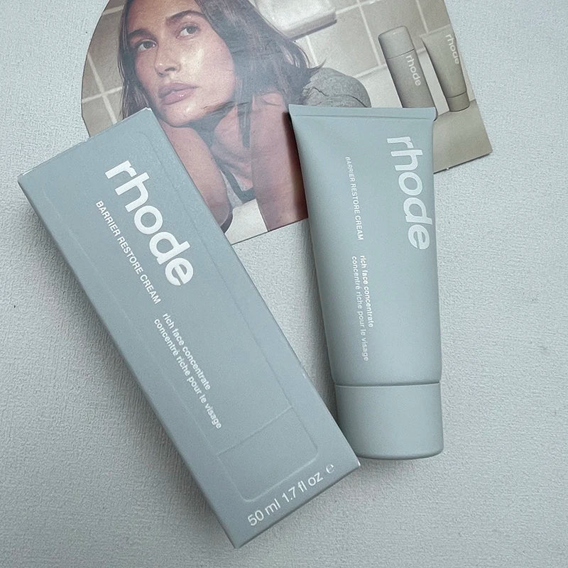 Plump Moisturizing Lip Glaze Essence